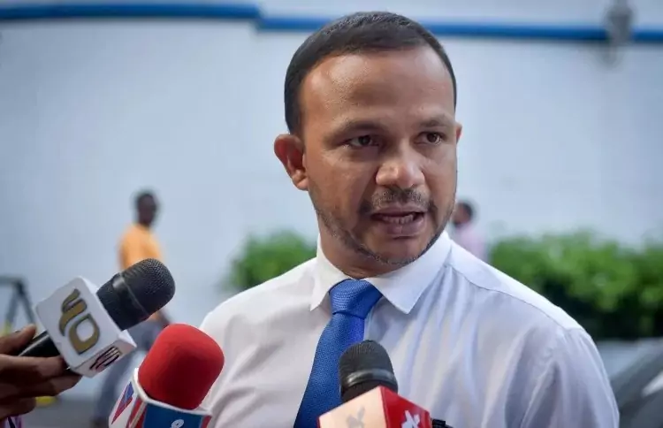 ފަނޑިޔާރުން މިއަދު ތިބީ ސަރުކާރަށް ބިރުން ފަސްޖެހިފައި، އަދުލު އިންސާފުގެ ނިޒާމު ފުނޑާލައިފި: އަލީ ހުސައިން