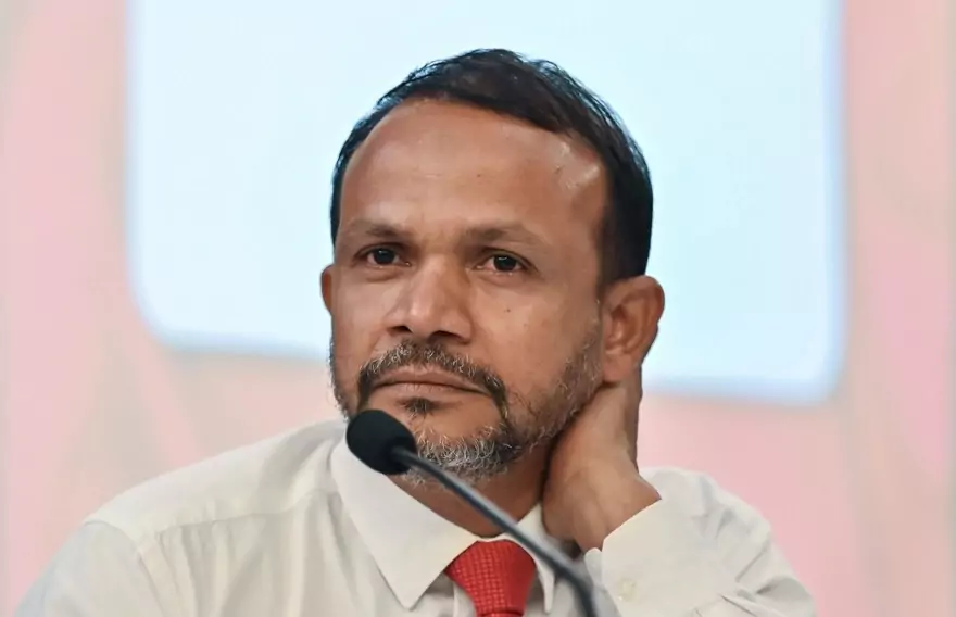 ފެންނަ ނުފެންނަ ވޯޓު މުއިއްޒަށް ކާމިޔާބުވެއްޖެނަމަ މިނިވަން އިންތިޚާބެއް ބޭއްވޭނެ ކަމުގެ ޔަގީންކަމެއް ނެތް: ގާނޫނީ ވަކީލު އަލީ ހުސައިން