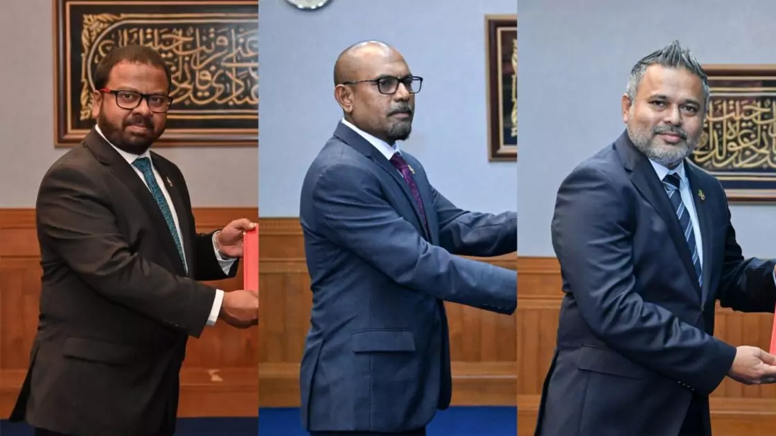 ޑިފެންސް މިނިސްޓަރުކަމަށް ހަސަން ރަޝީދު، ފިޝަރީޒް އާއި އެގްރިކަލްޗާ އެއްކޮށްލައި ޝިޔާމް އައްޔަނުކޮށް، ސަރުކާރުގެ ތަރުޖަމާނަކަށް މުންދު އިސްކޮށްފި