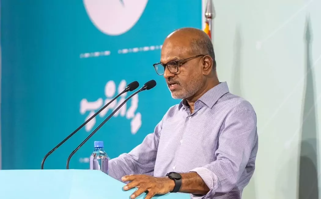 ތުހުމަތު ތަކަށް އިންކާރުކޮށް، މަޖިލީސް ނައިބު ރައީސްކަމުން ނާޒިމް އިސްތިއުފާ ދެއްވައިފި: މެންދުރު ބާއްވަން އުޅުނު ޖަލްސާ ކެންސަލްކޮށްފި