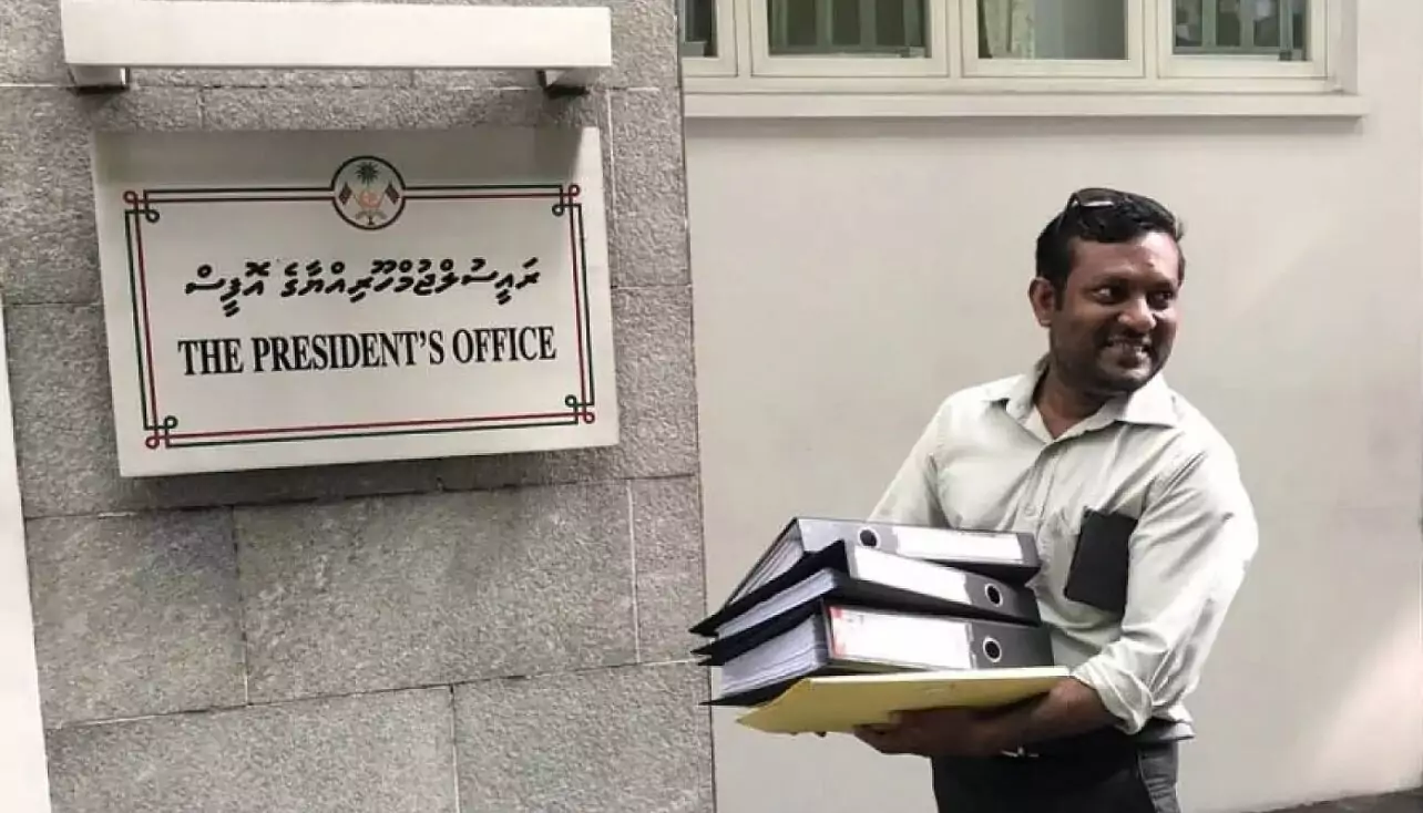 ނާޒިމް ސައްތާރަށް ތޫނު އެއްޗަކުން ހަމަލާދީ ޒަޚަމްކޮށްލައިފި